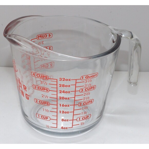Anchor Hocking 4 Cup-32 Oz.-1 Quart Measuring Cup EUC - Picture 1 of 4